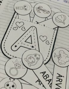 BOLSINHO DAS VOGAIS - ATIVIDADES PRO